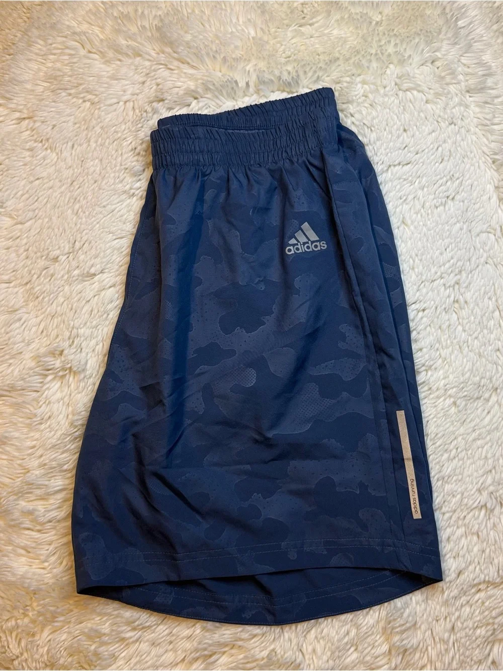 adidas Men’s size large navy Camo Athletic Shorts with liner 7” inseam